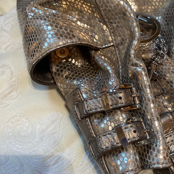 Michael Kors Leather large pale metallic gold “Reptile “ purse - Picture 5 of 13